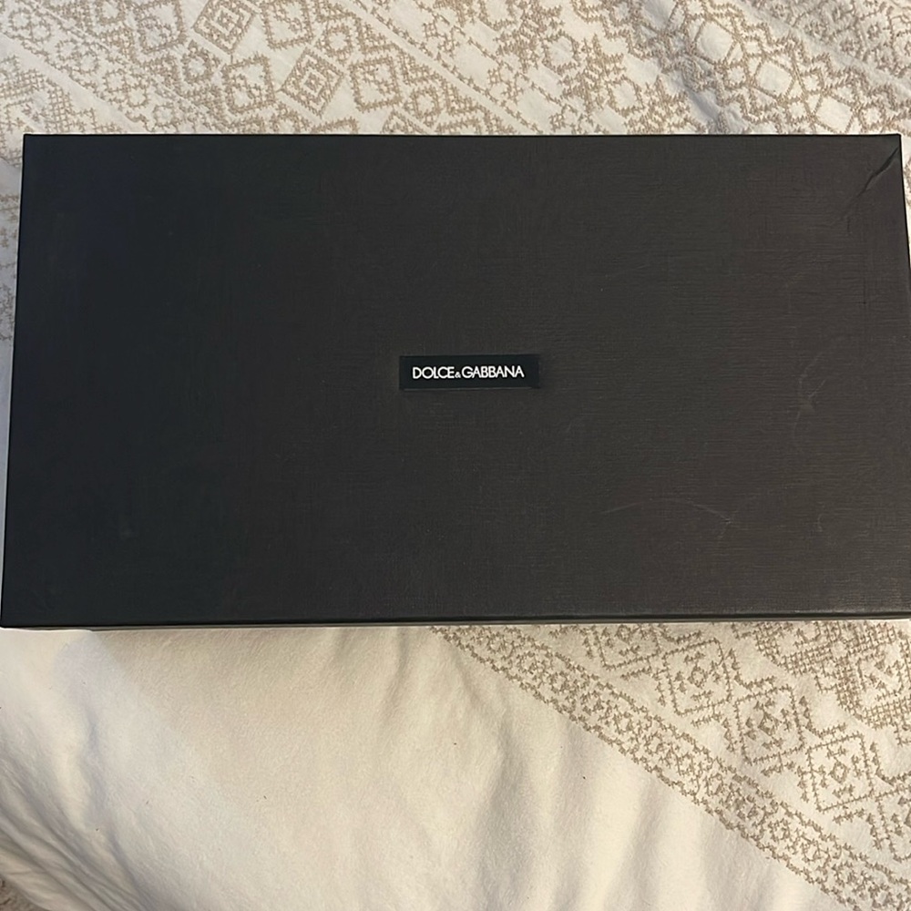 EU 9.5 dolce and Gabbana Black velvet formal slipper